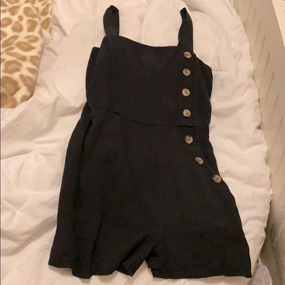 Black summer romper🖤